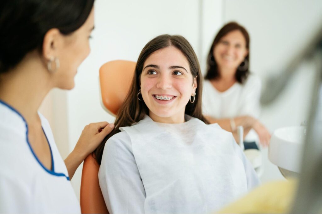 How To Help Your Kids Maintain Healthy Teeth During Orthodontic Treatment